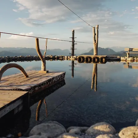 Isanora - Alpenluxus Collection * フューゲン